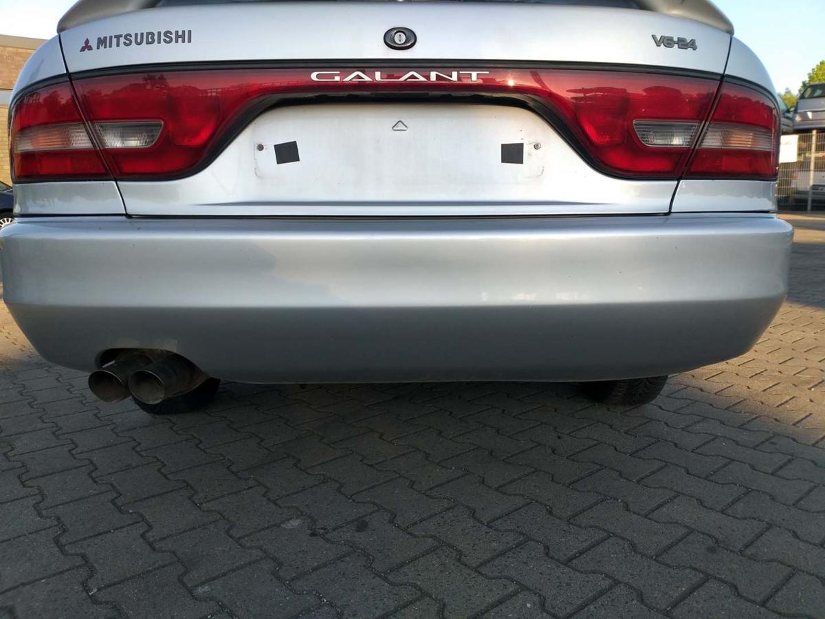 Mitsubishi Galant E50 original Stoßstange Stossfänger hinten Silber A69F Stufenheck Bj.1995 Mitsubishi Galant E50 original Stoßstange Stossfänger hinten Silber A69F Stufenheck Bj.1995